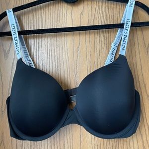 Victoria’s Secret Black Tshirt Push up Bra 36 DD